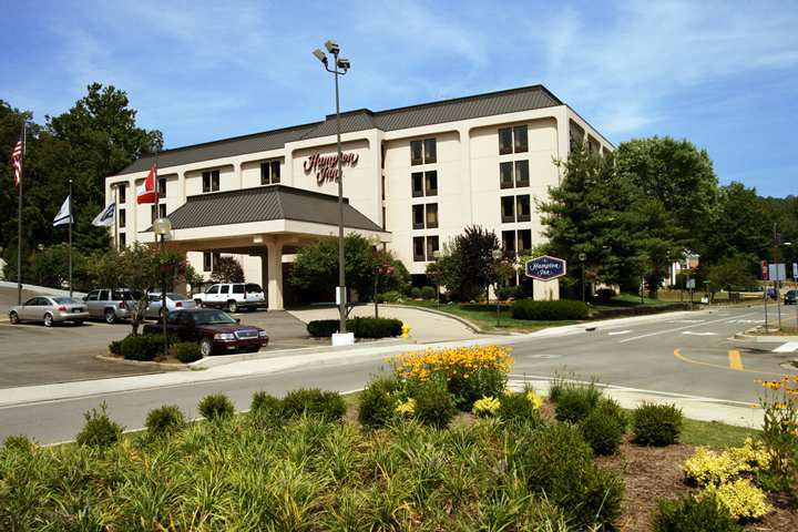 Hampton Inn Wheeling Exterior photo