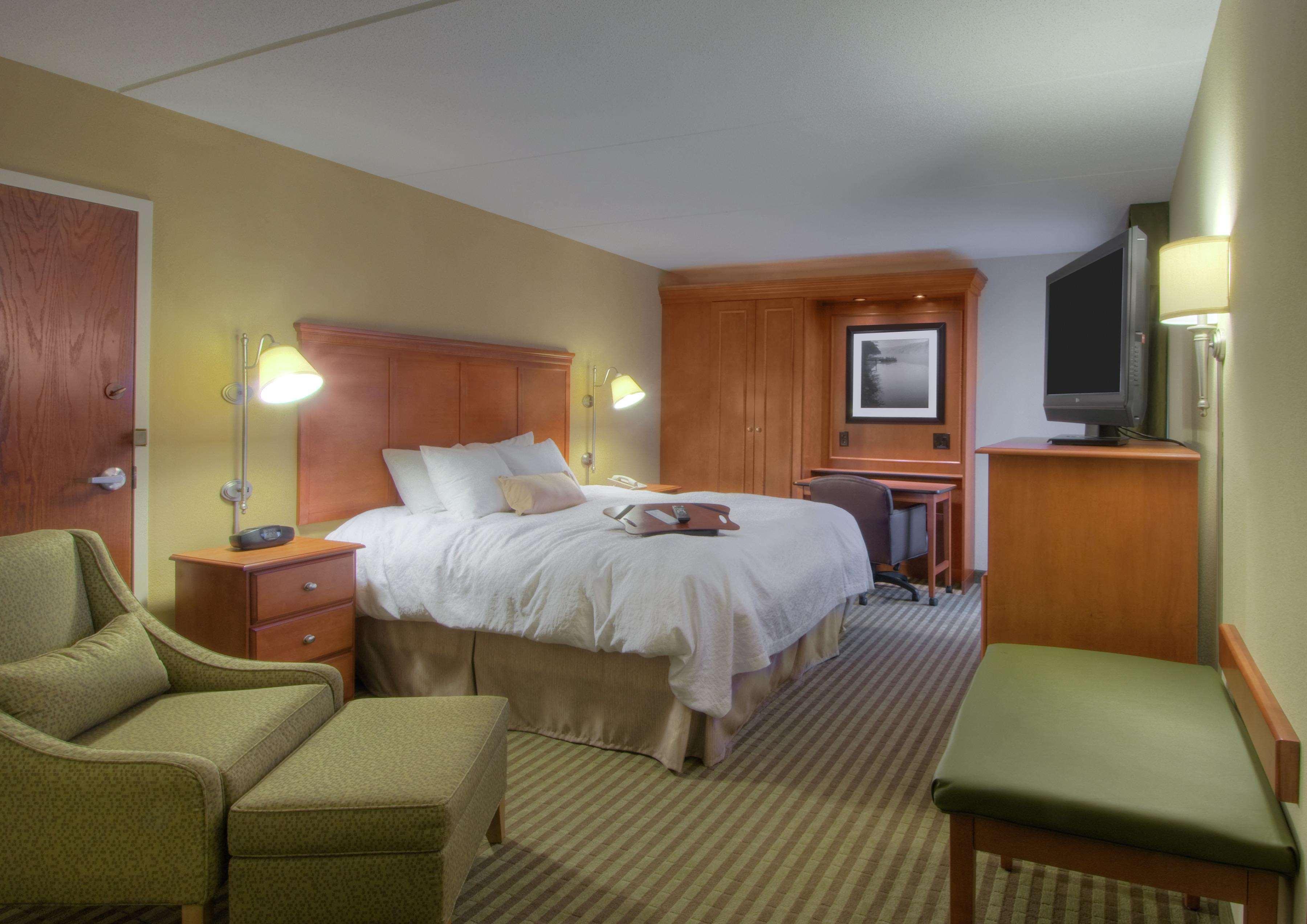 Hampton Inn Wheeling Room photo