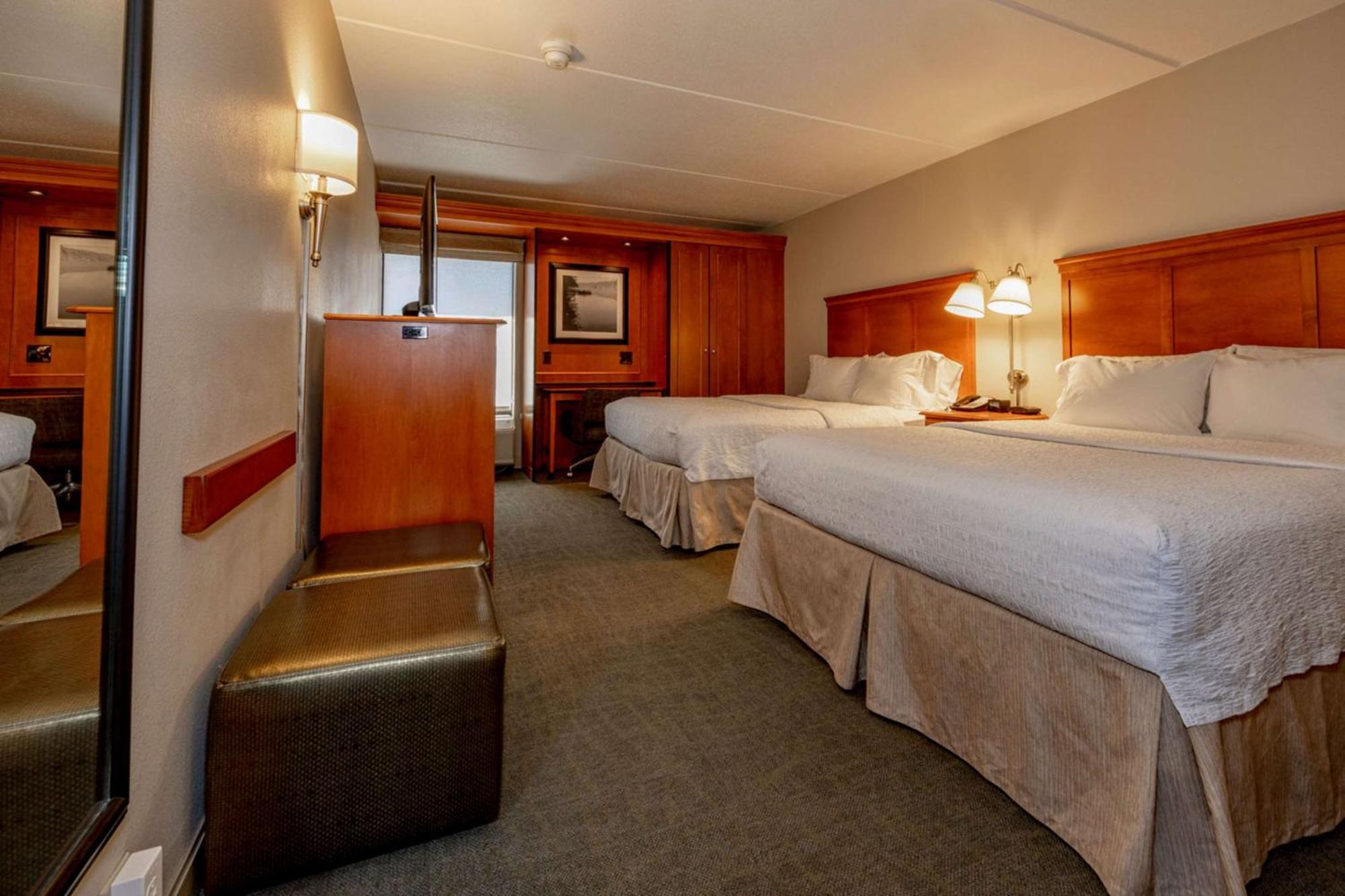 Hampton Inn Wheeling Exterior photo