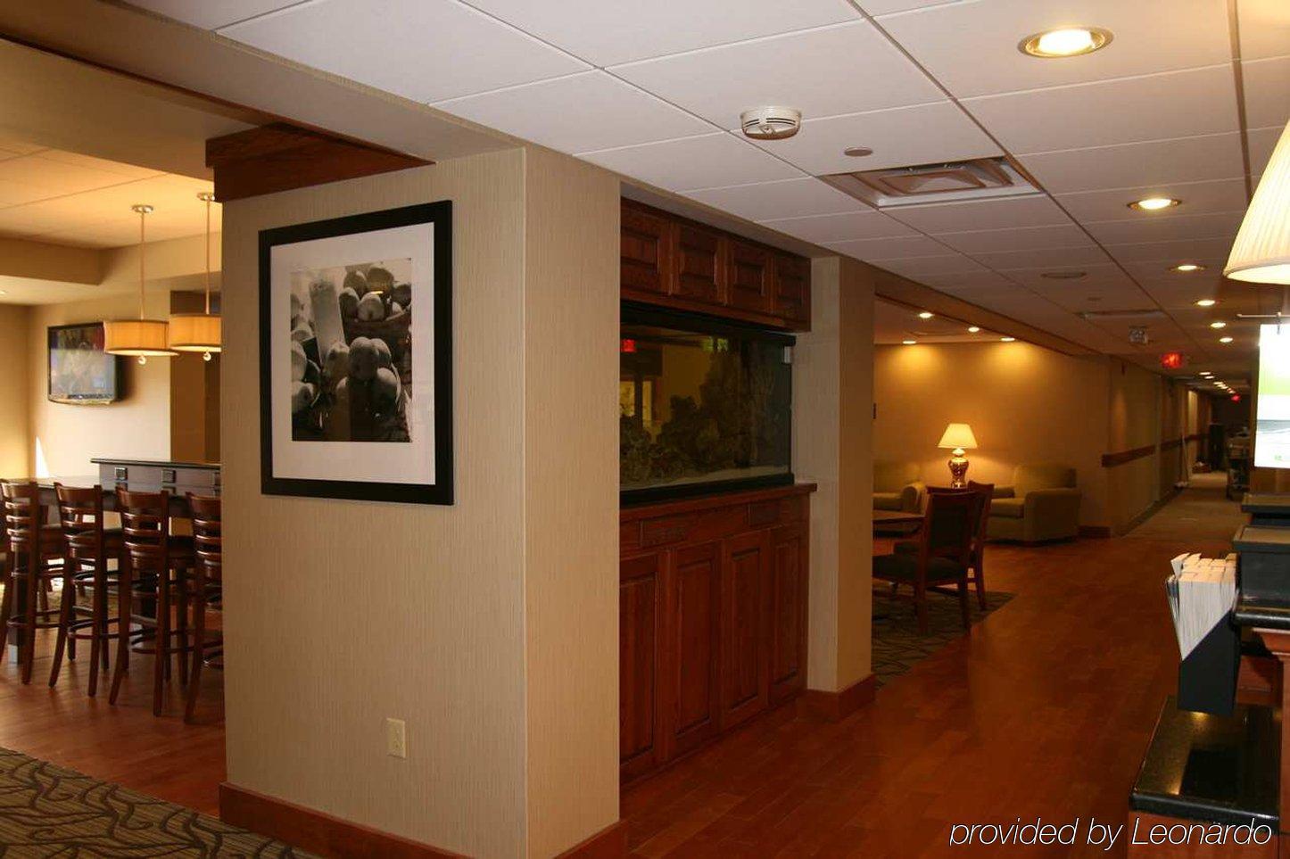 Hampton Inn Wheeling Interior photo