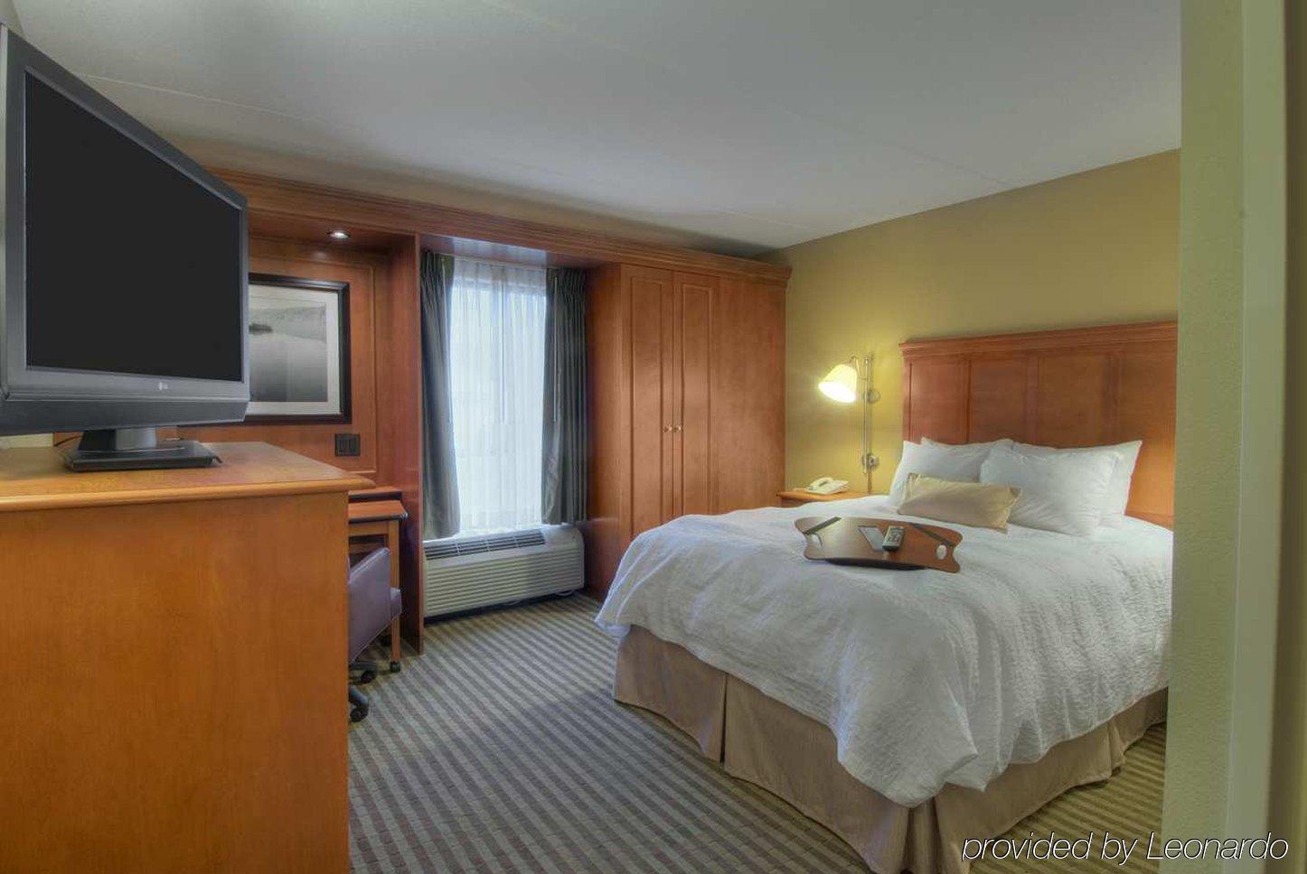 Hampton Inn Wheeling Room photo